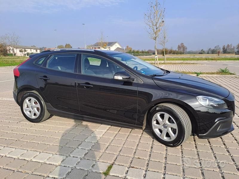 Nero Usata 2016 Volvo V40 CC Station wagon | 9000 € (Ottimo prezzo) - Immagine 1/4