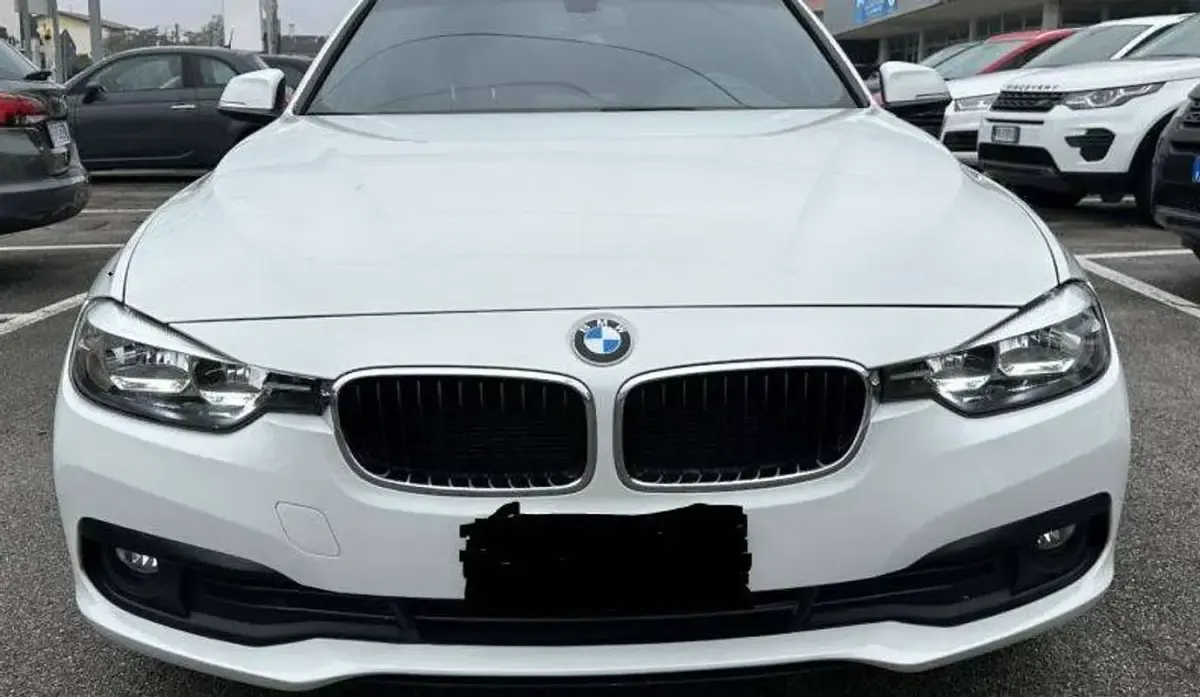 Usata BMW 316 Advantage 116 CV (85 kW) 2018 Bianco Station wagon