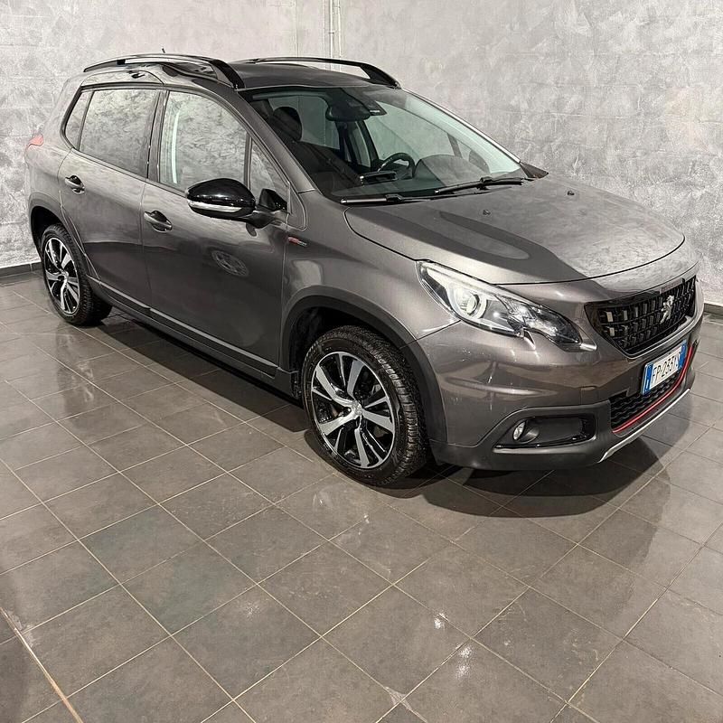 Usata Peugeot 2008 GT-line 110 CV (80 kW) 2018 Grigio SUV