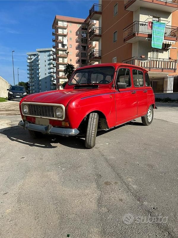Rosso Usata 1989 Renault R4 Tre volumi | 4000 € - Immagine 1/4