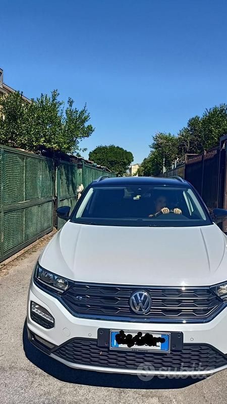 Usata VW T-Roc 116 CV (85 kW) 2019 Bianco SUV