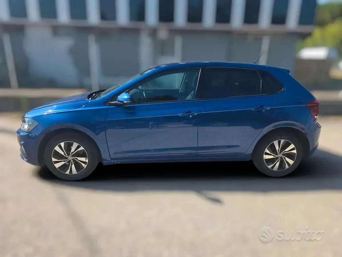 Usata VW Polo Comfortline 95 CV (69 kW) 2018 Bluazzurro Utilitaria