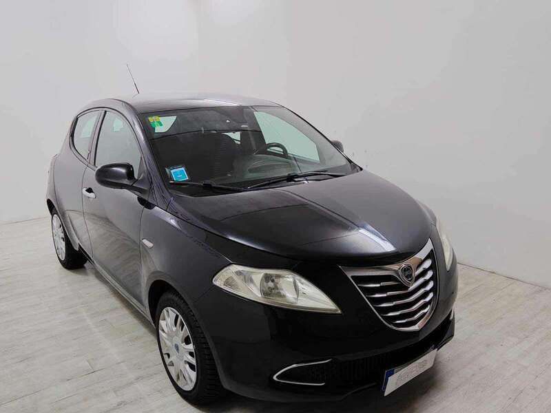 Usata Lancia Ypsilon 69 CV (50 kW) 2011 Nero Utilitaria