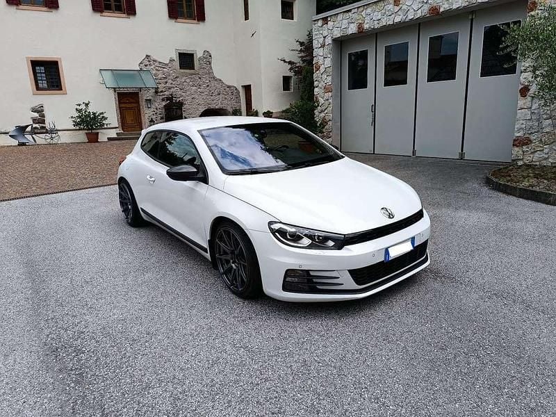 Usata VW Scirocco 150 CV (110 kW) 2015 Bianco Coupé