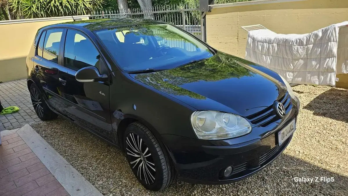 Usata VW Golf V 105 CV (77 kW) 2007 Nero Berlina