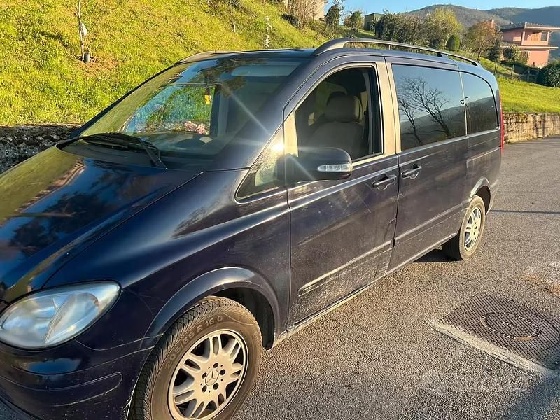 Usata Mercedes Viano 150 CV (110 kW) 2005 Blu Monovolume