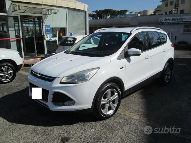 Usata Ford Kuga Titanium 150 CV (110 kW) 2013 Bianco pastello SUV