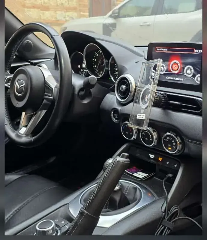Usata Mazda MX5 Exclusive-Line 132 CV (97 kW) 2023 Cabrio