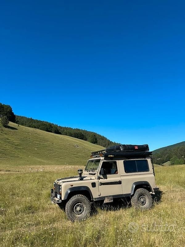 Usata Land Rover Defender 86 CV (63 kW) 1986 SUV