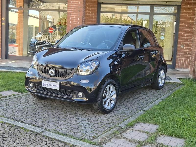 Usata Smart ForFour Passion 71 CV (52 kW) 2017 Nero Utilitaria