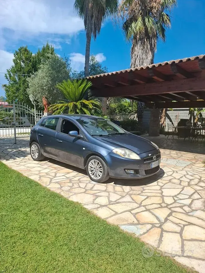 Usata Fiat Bravo Emotion 120 CV (88 kW) 2008 Bluazzurro Utilitaria