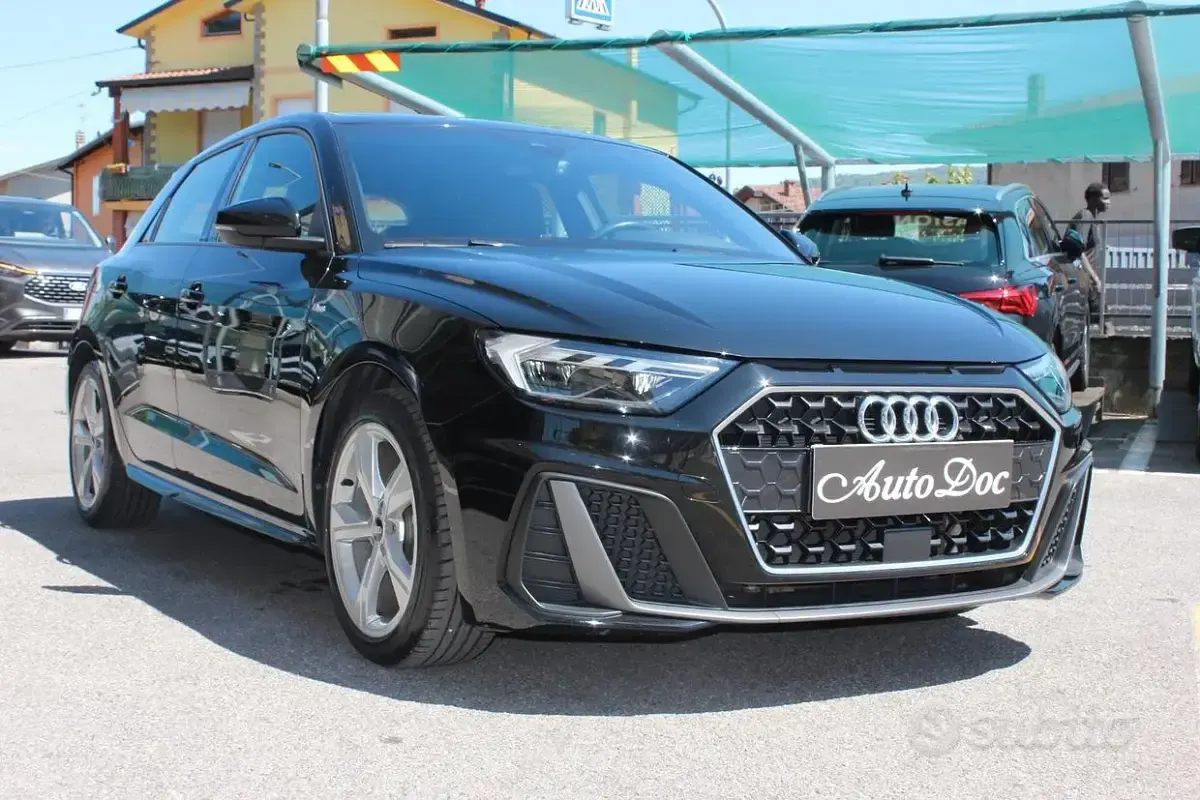 Usata Audi A1 Comfort 110 CV (80 kW) 2024 Nero SUV