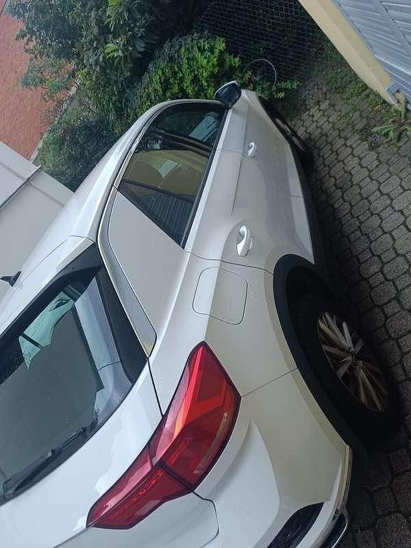 Usata VW T-Roc Business 116 CV (85 kW) 2020 Bianco SUV