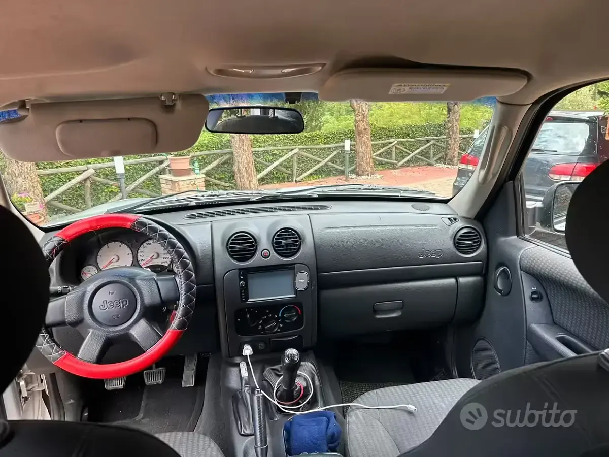 Usata Jeep Cherokee 143 CV (105 kW) 2002 SUV