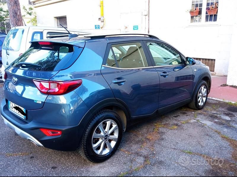 Usata Kia Stonic 100 CV (73 kW) 2020 Blu SUV