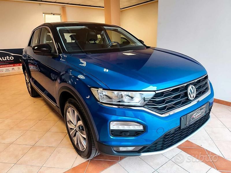 Usata VW T-Roc Style 115 CV (84 kW) 2019 Blu SUV