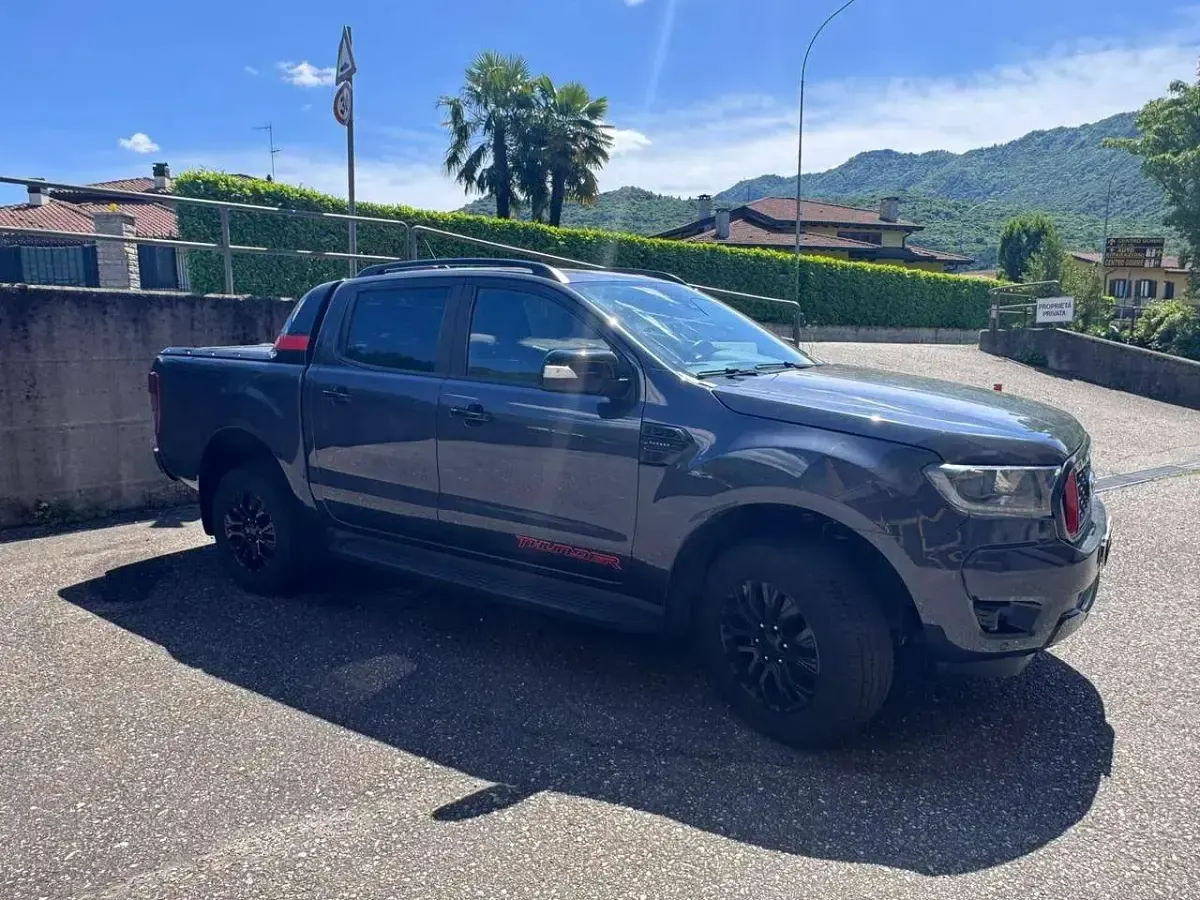 Usata Ford Ranger 213 CV (156 kW) 2021 Nero Pick-up