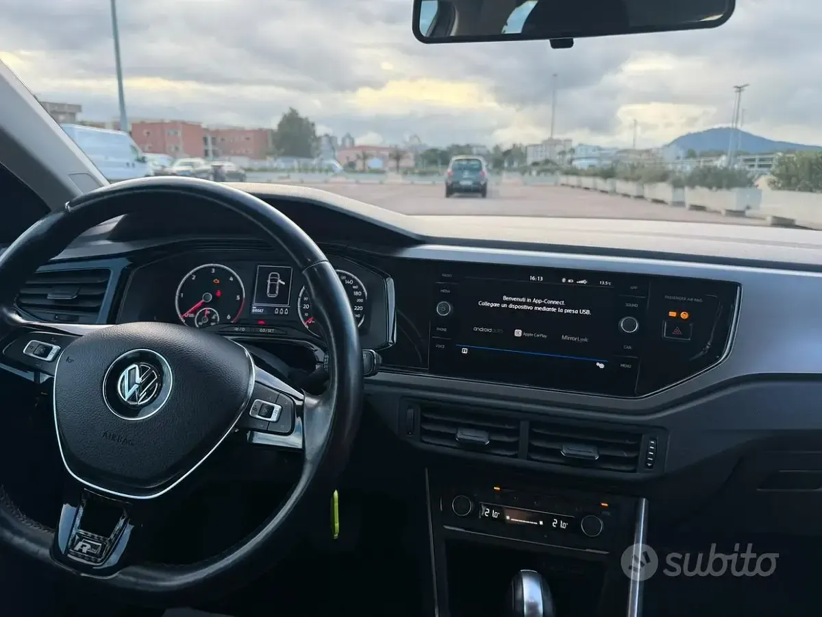 Usata VW Polo 95 CV (69 kW) 2020 Grigio Utilitaria