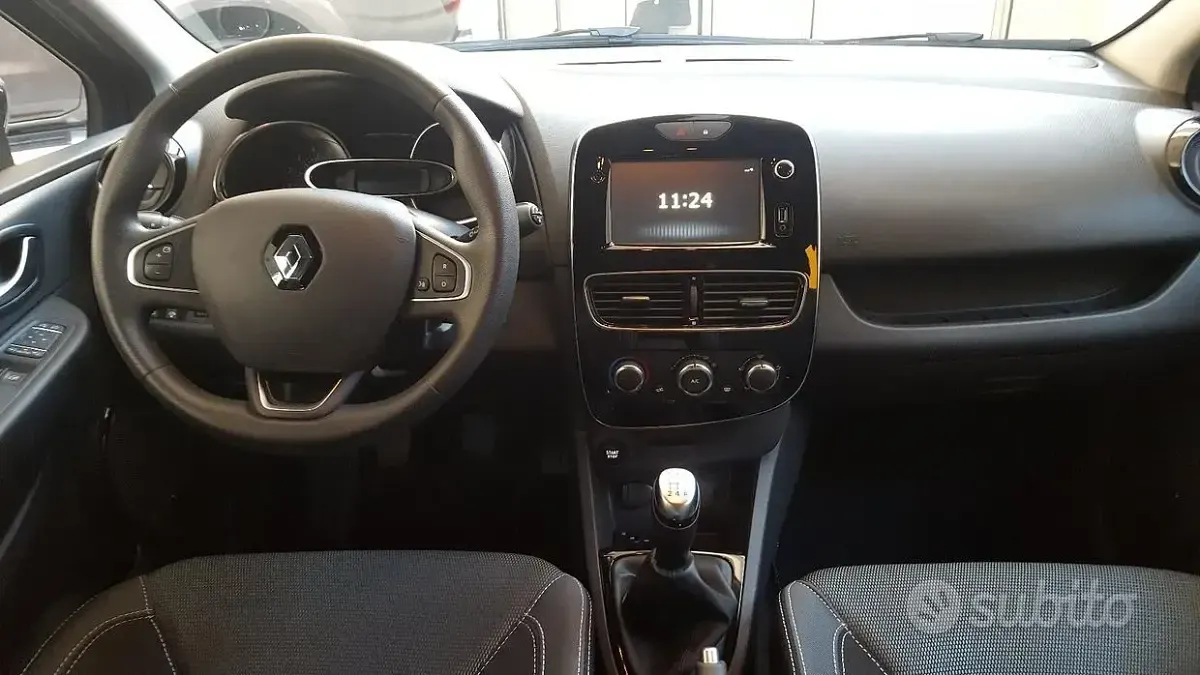 Usata Renault Clio Zen 90 CV (66 kW) 2017 Station wagon
