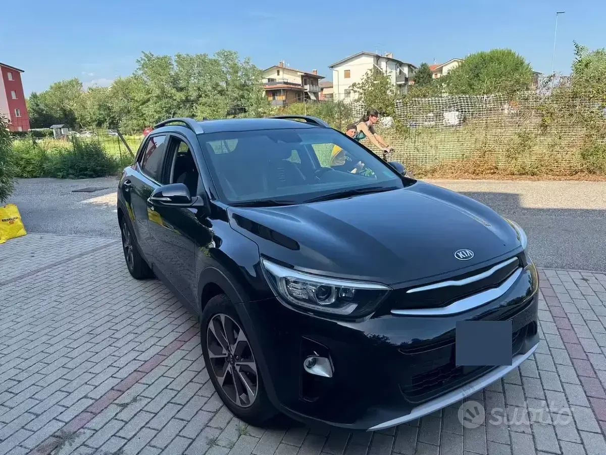 Usata Kia Stonic 100 CV (73 kW) 2020 Nero SUV