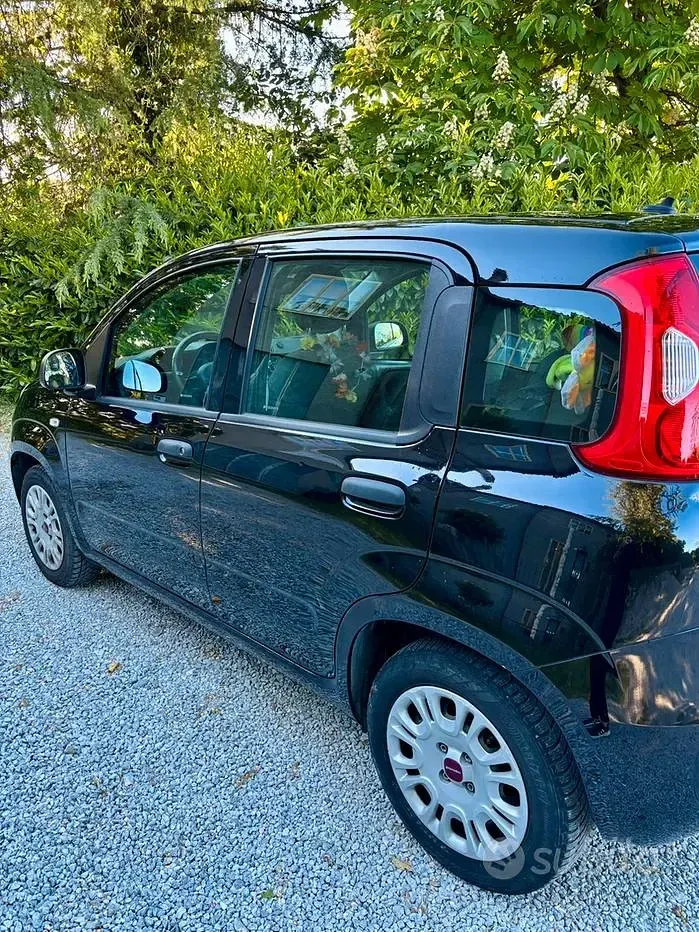 Usata Fiat Panda Easy 69 CV (50 kW) 2020 Nero Utilitaria