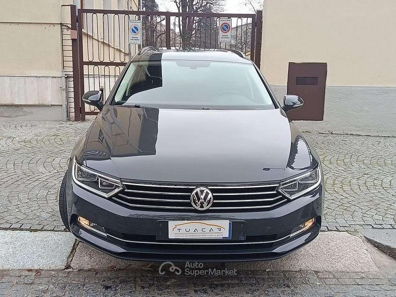 Usata VW Passat Business 150 CV (110 kW) 2018 Grigio Station wagon