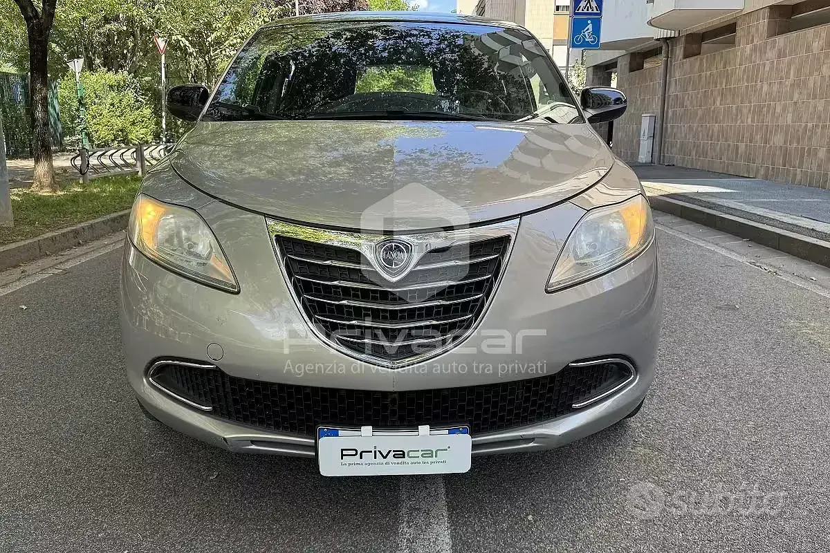 Usata Lancia Ypsilon S 69 CV (50 kW) 2012 Giallo Utilitaria