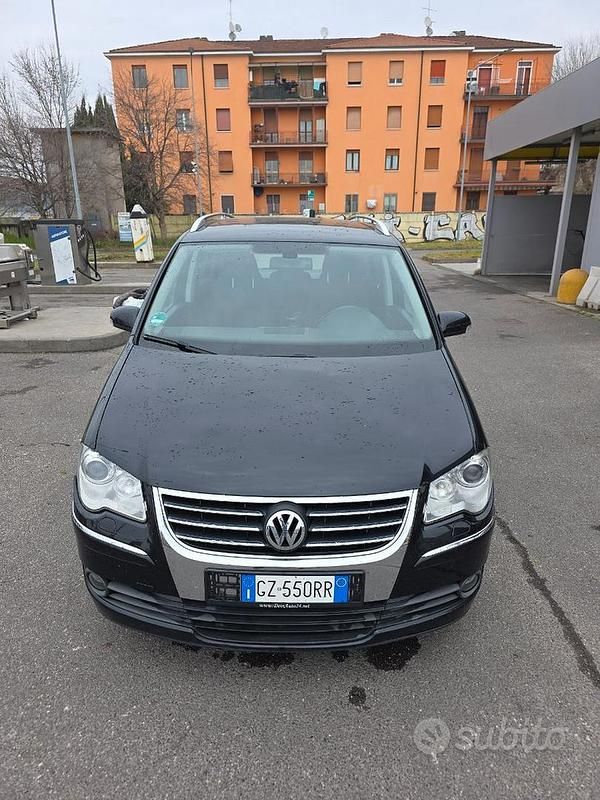 Usata VW Touran 136 CV (100 kW) 2008 Nero Monovolume