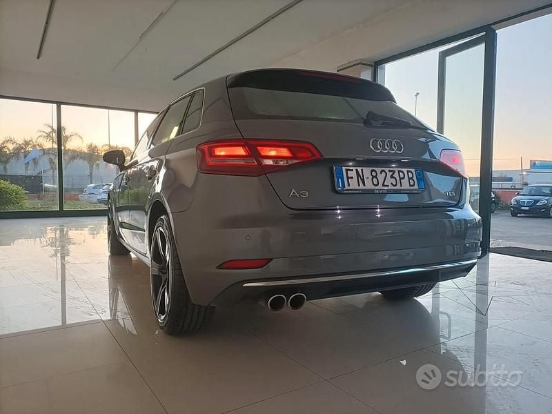 Usata Audi A3 150 CV (110 kW) 2018 Grigio Berlina