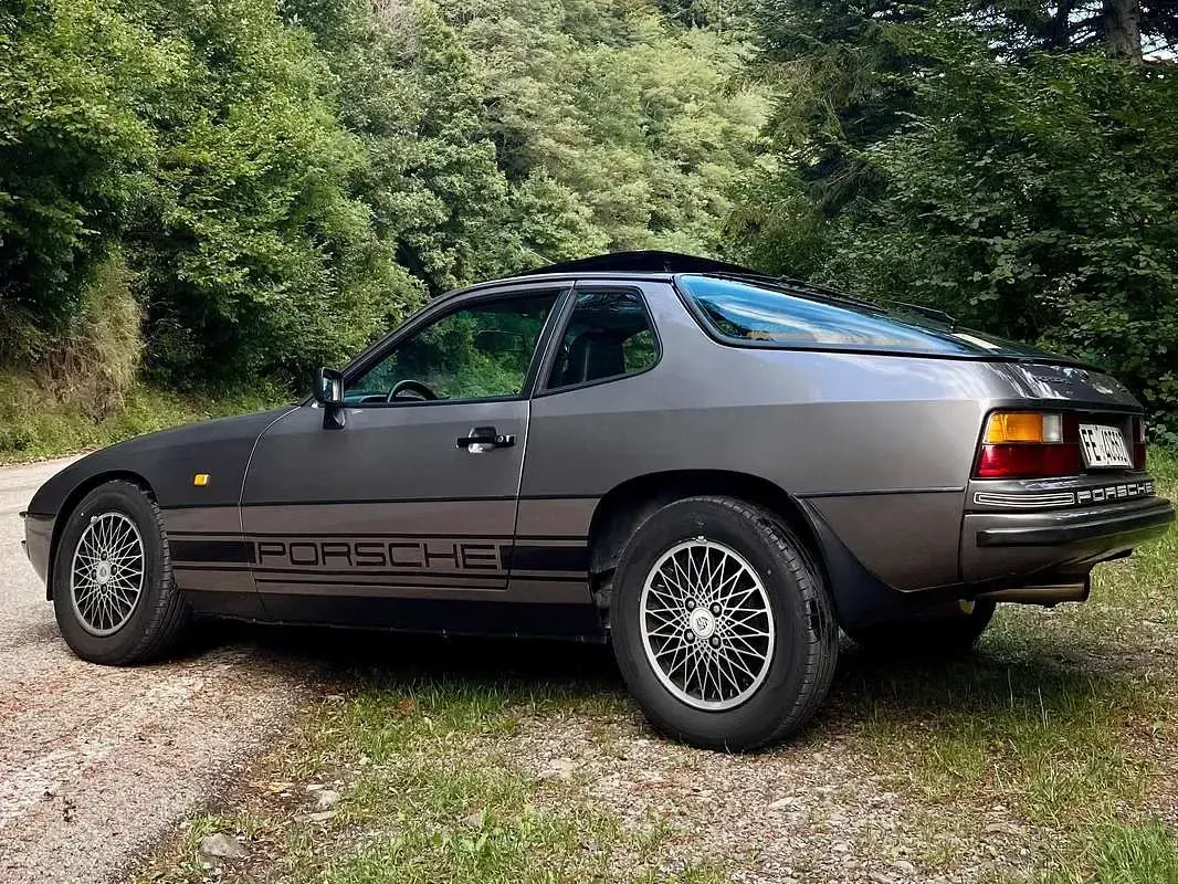 Usata Porsche 924 125 CV (91 kW) 1981 Grigio Coupé