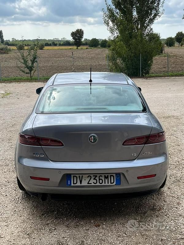 Usata Alfa Romeo 159 150 CV (110 kW) 2009 Grigio Berlina