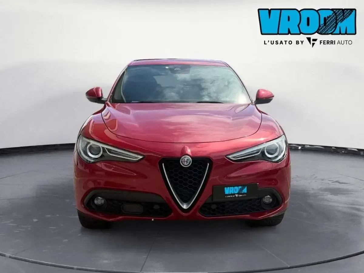 Usata Alfa Romeo Stelvio Executive 209 CV (153 kW) 2017 Rosso SUV