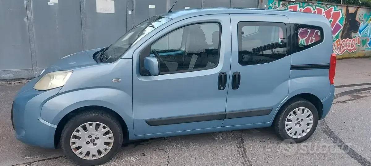 Usata Fiat Qubo Dynamic 75 CV (55 kW) 2014 Blu Monovolume