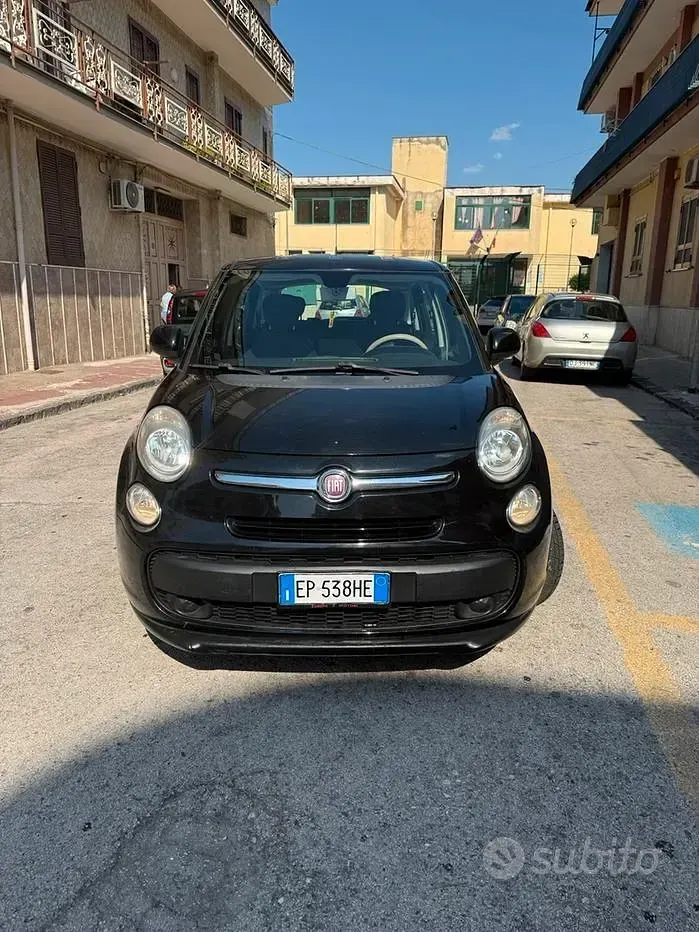 Usata Fiat 500L Lounge 85 CV (62 kW) 2012 Nero Monovolume