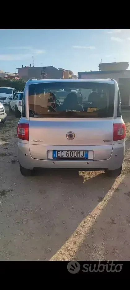 Usata Fiat Multipla 103 CV (75 kW) 2010 Grigio Monovolume