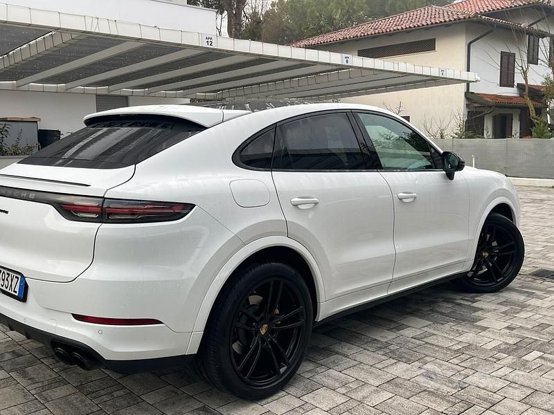 Usata Porsche Cayenne Coupe 340 CV (250 kW) 2020 Bianco Coupé