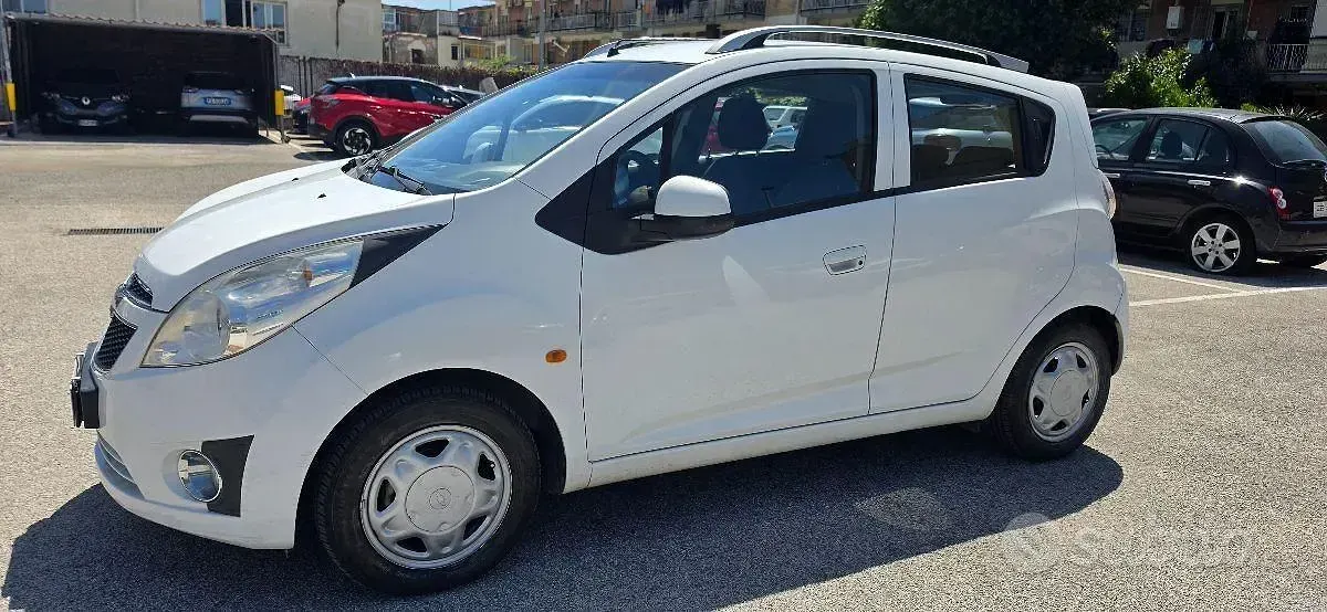 Usata Chevrolet Spark LS 67 CV (49 kW) 2010 Bianco Utilitaria