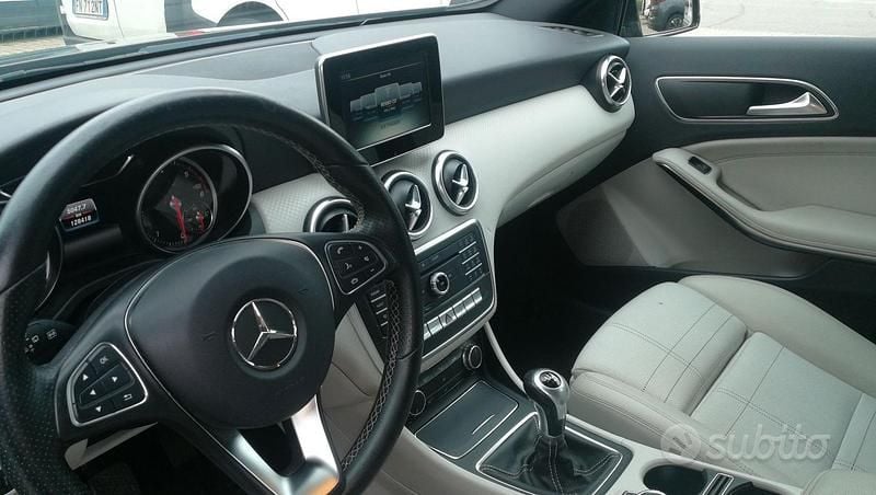 Usata Mercedes A200 2016 Nero Berlina