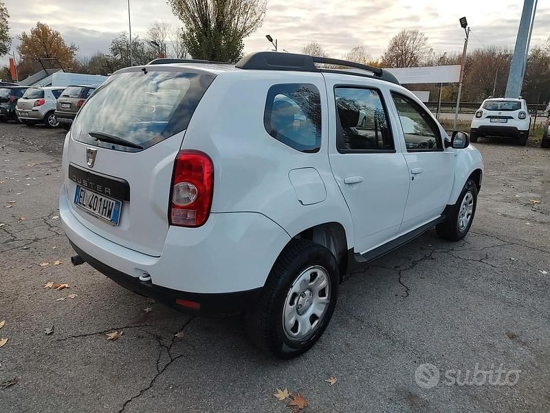 Usata Dacia Duster Lauréate 110 CV (80 kW) 2012 Bianco Station wagon