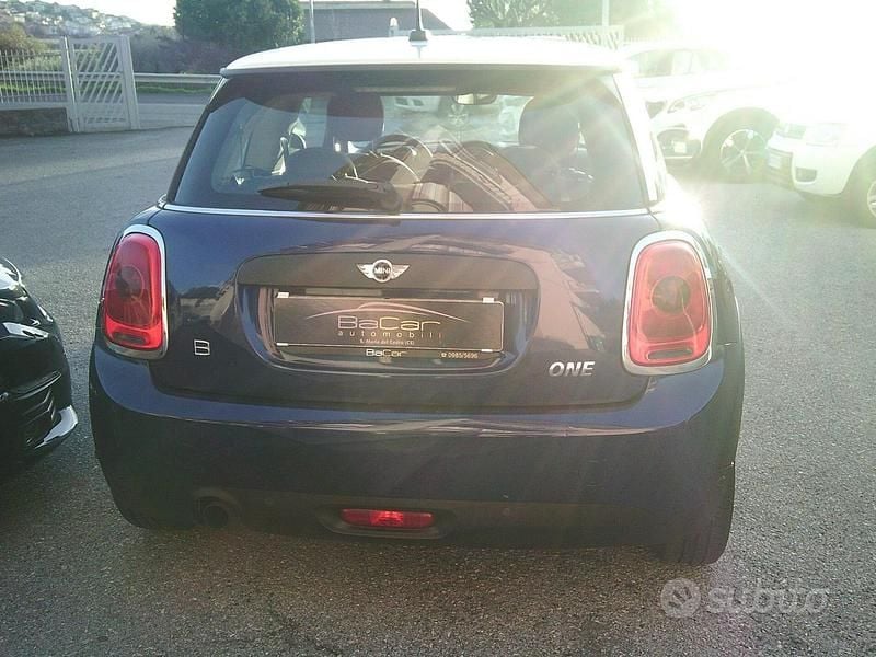 Usata Mini ONE 102 CV (75 kW) 2014 Blu Utilitaria
