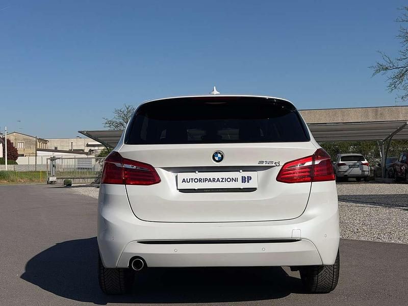 Usata BMW 216 Active Tourer Sport Line 116 CV (85 kW) 2015 Bianco Monovolume