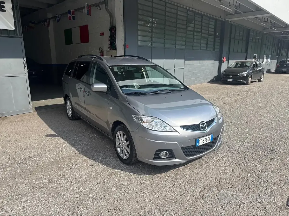 Usata Mazda 5 Style 110 CV (80 kW) 2010 Grigio Monovolume