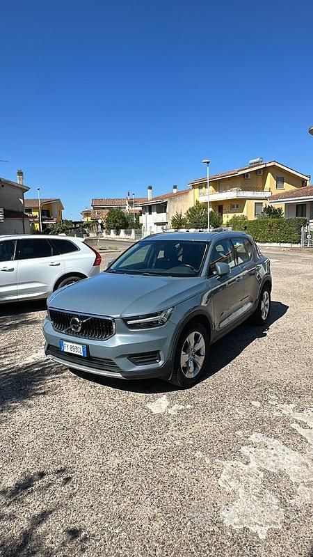 Usata Volvo XC40 Business Edition 150 CV (110 kW) 2019 Grigio SUV
