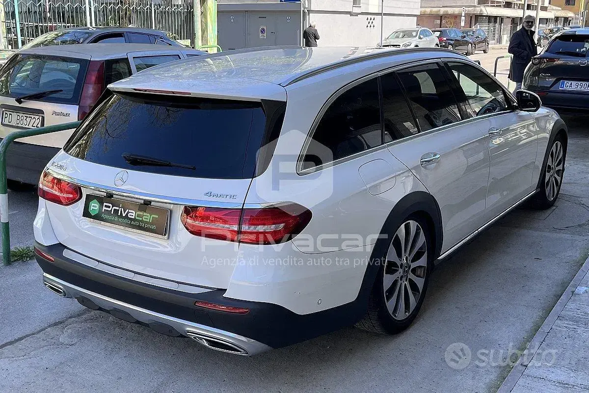 Usata Mercedes E220 194 CV (142 kW) 2018 Bianco Station wagon