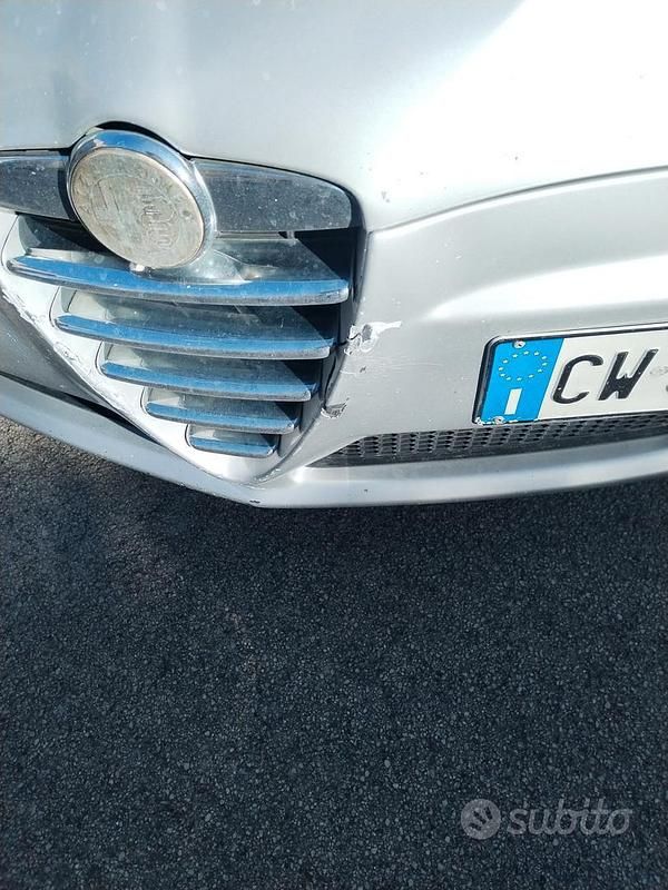 Usata Alfa Romeo 147 2005 Grigio Utilitaria