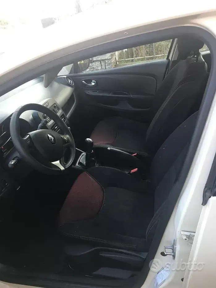 Usata Renault Clio 75 CV (55 kW) 2016 Utilitaria