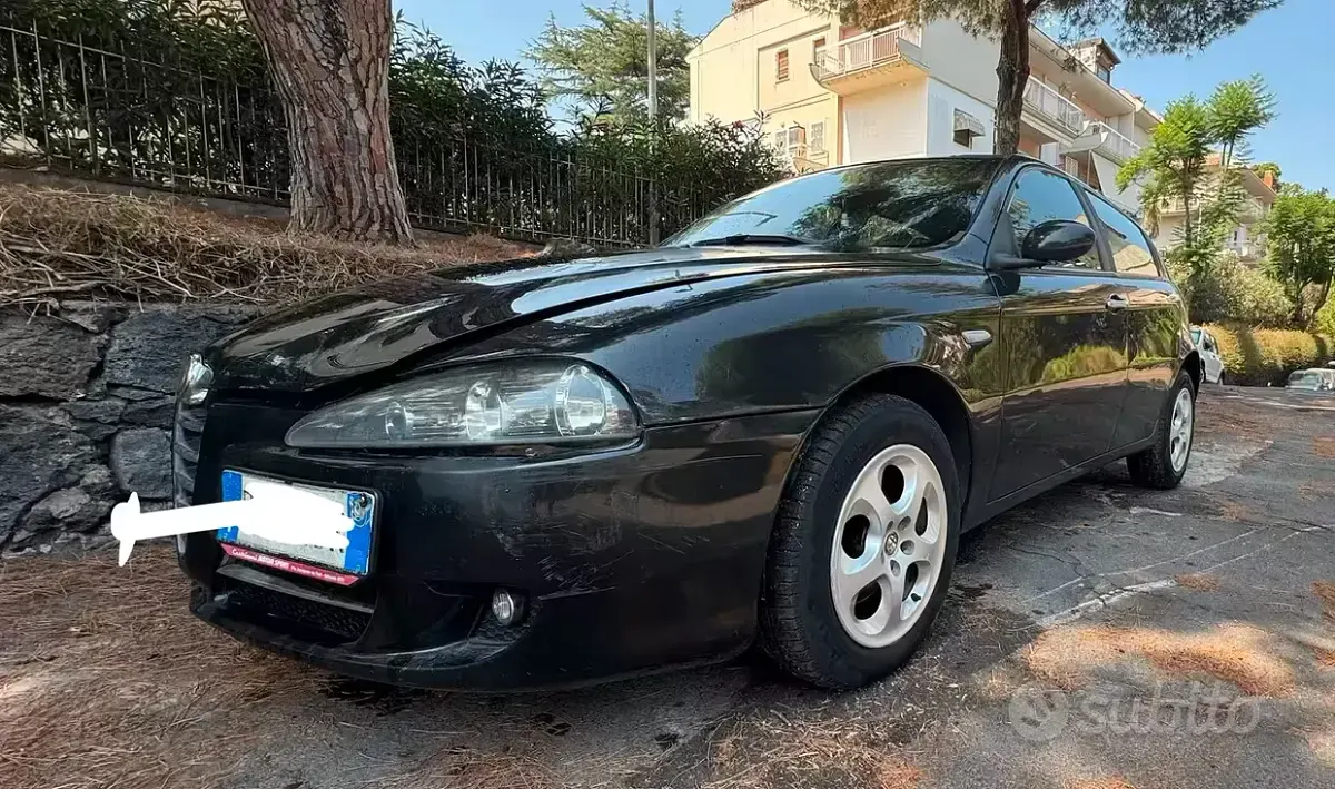 Usata Alfa Romeo 147 150 CV (110 kW) 2006 Nero Utilitaria