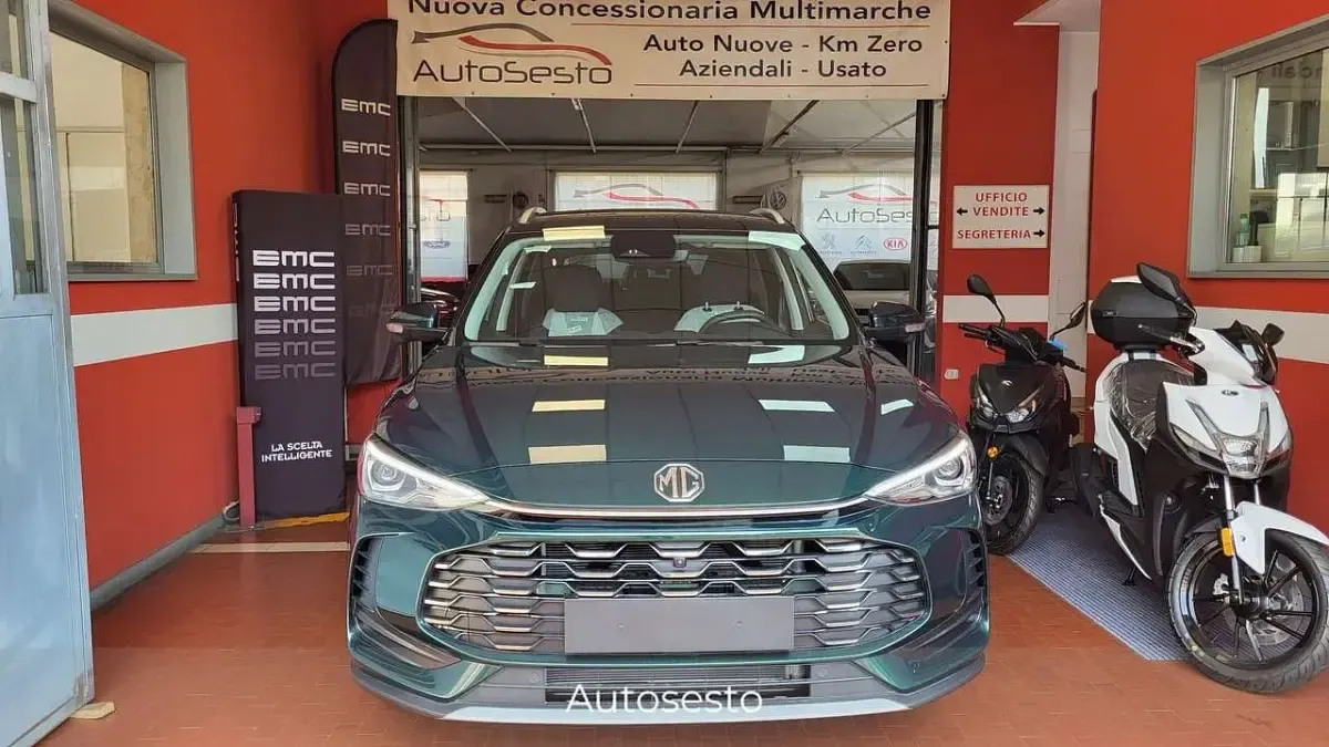 Nuova MG ZS Comfort 116 CV (85 kW) 2026 Verde SUV
