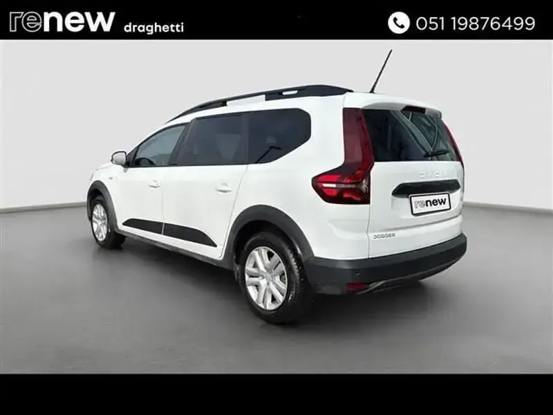 Usata Dacia Jogger Expression 101 CV (74 kW) 2023 Bianco Monovolume