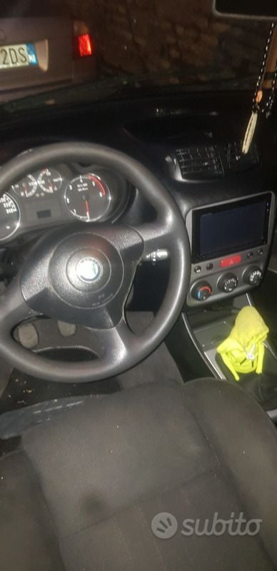 Usata Alfa Romeo 147 140 CV (102 kW) 2005 Grigio Utilitaria